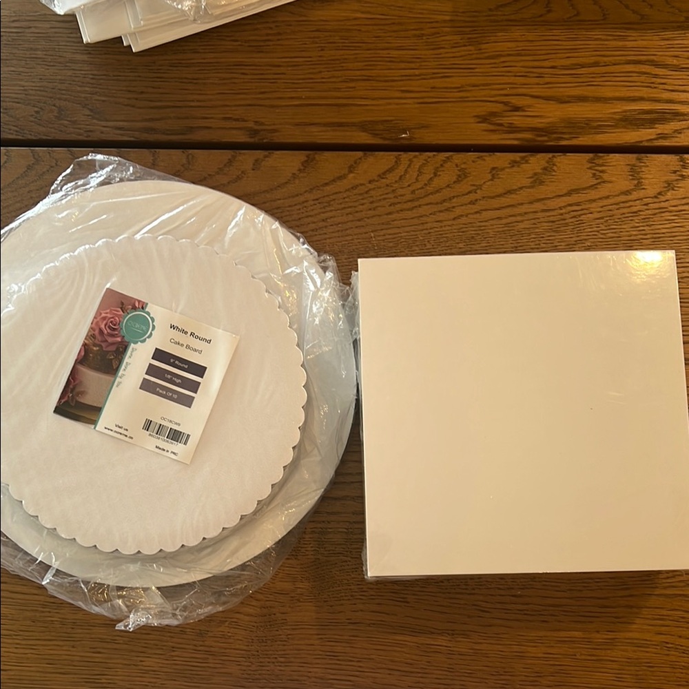White Floral Cake Board and square board package